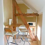 Eckloff Apartment *